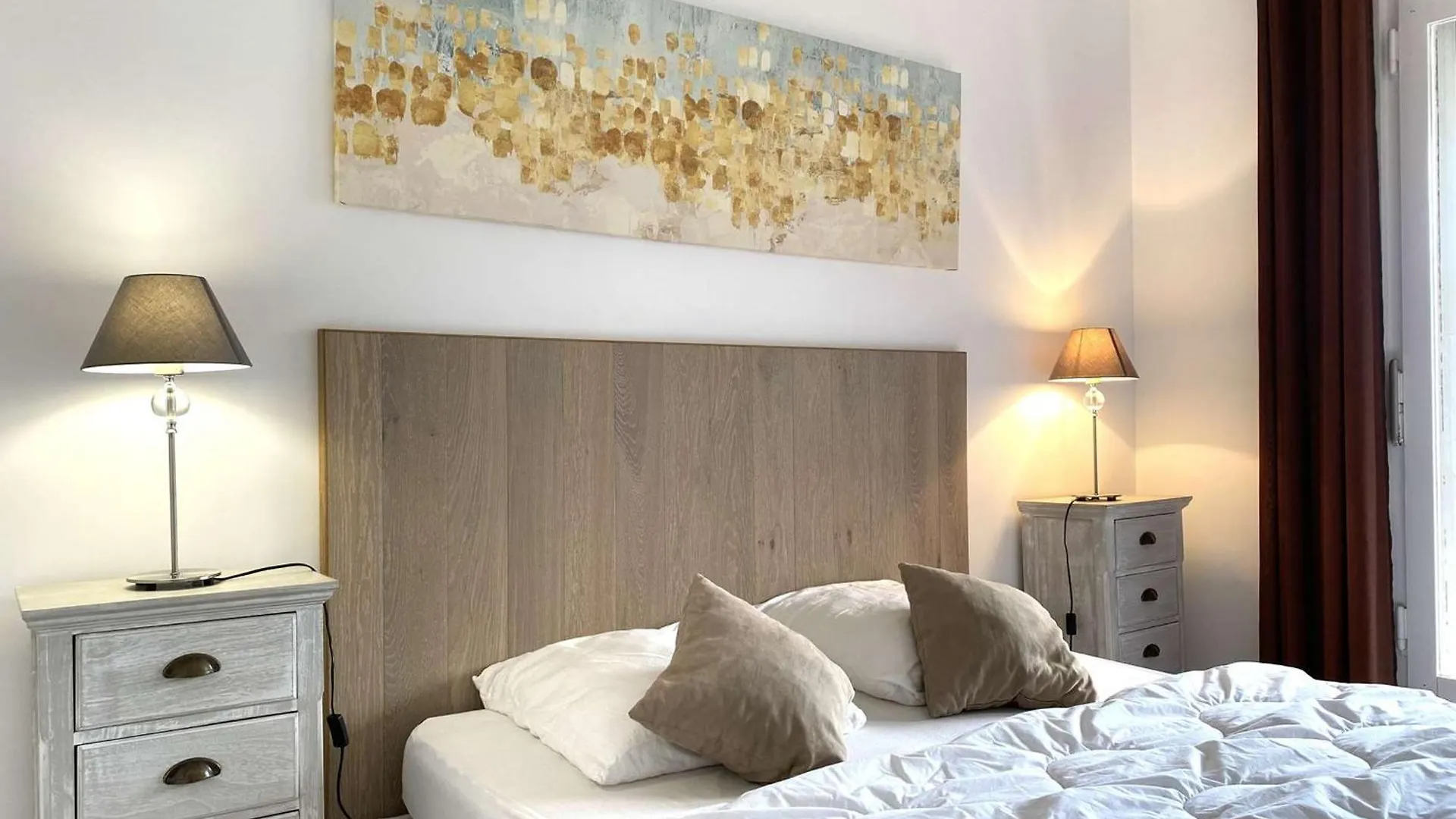 Appartement 3* Avec Terrasse Et Parking, A 2 Pas De La Plage De Trestraou A Perros-Guirec - Fr-1-368-244 Apartment